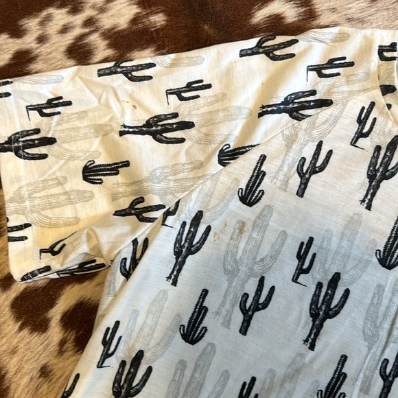 Short sleeve cactus print - Picture 3 of 3